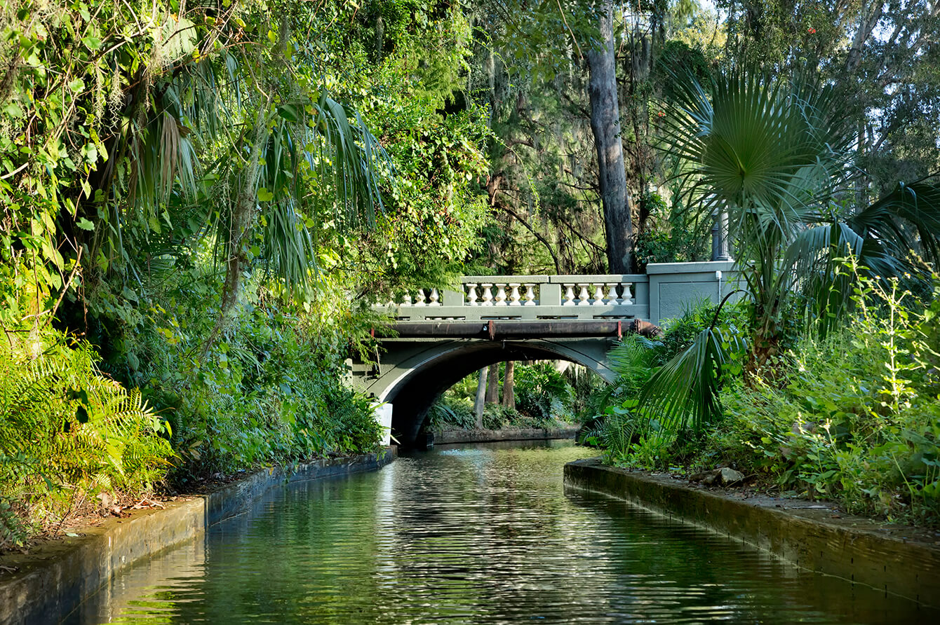 scenic boat tour in winter park