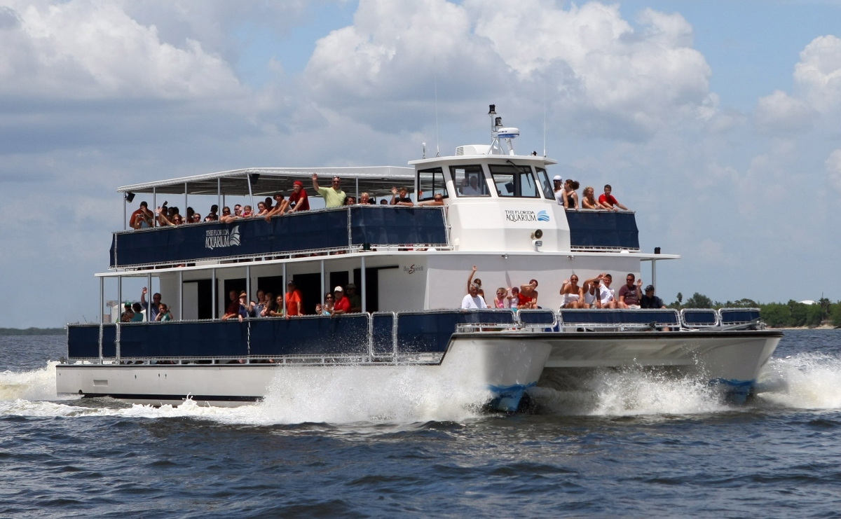Boat cruise