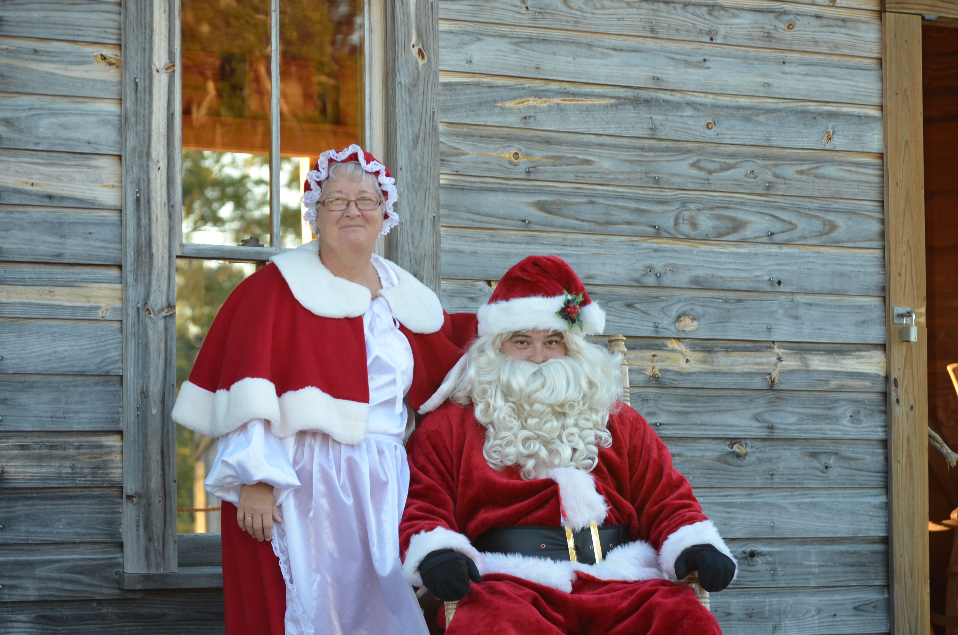 Christmas at Pioneer Village Orlando Attractions