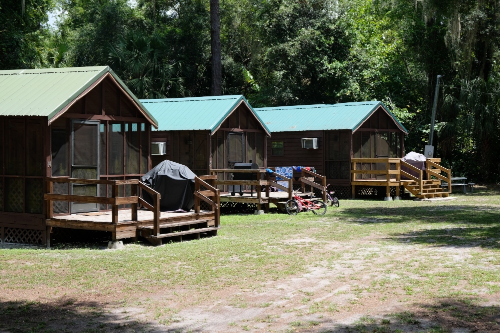 ST JOHNS RIVER CAMPGROUND 3 CABINS CAMPING