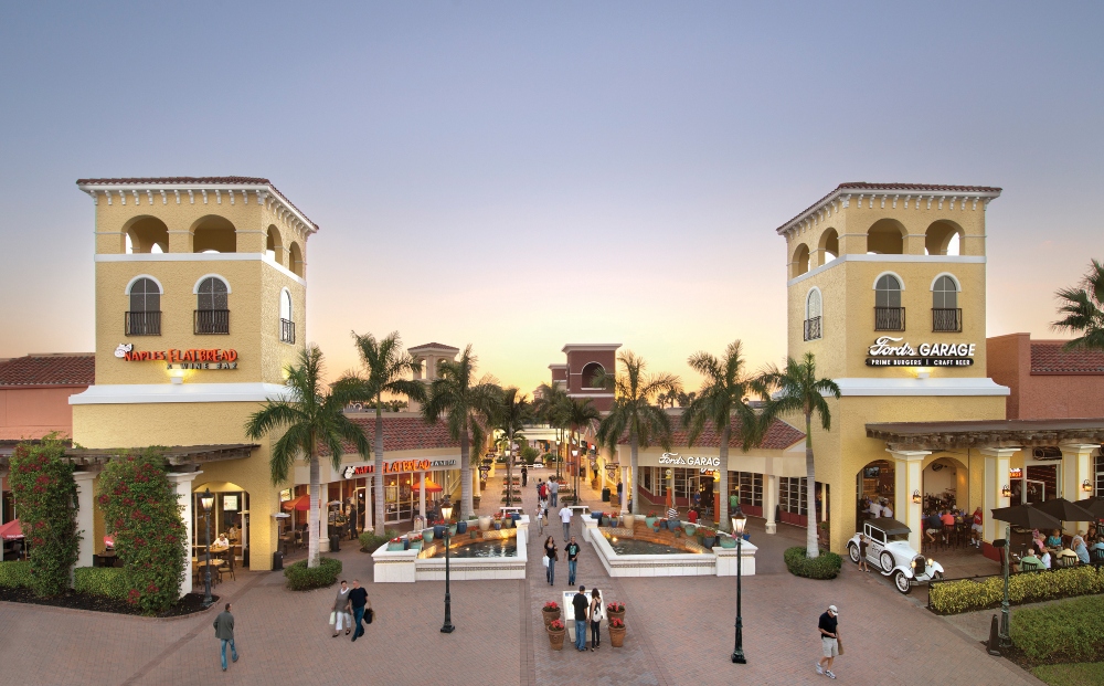 Naples Flatbread and Ford's Garage at Miromar Outlets (1)