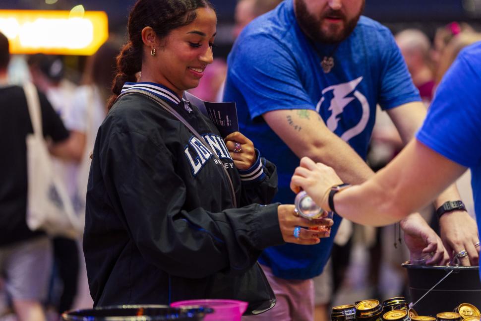 tampa_bolts